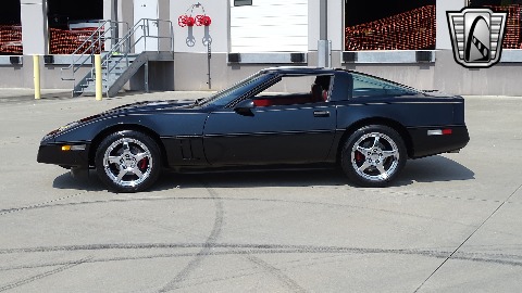 1985 Chevrolet Corvette image 10