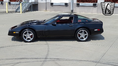 1985 Chevrolet Corvette image 11