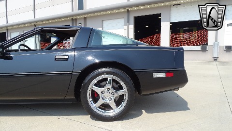 1985 Chevrolet Corvette image 37