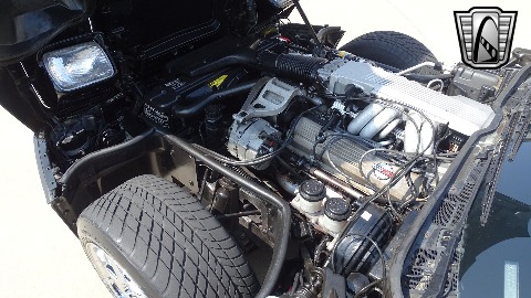 1985 Chevrolet Corvette image 90