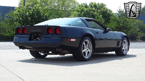 1985 Chevrolet Corvette image 18