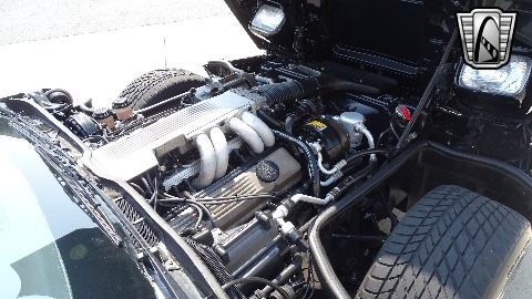 1985 Chevrolet Corvette image 95