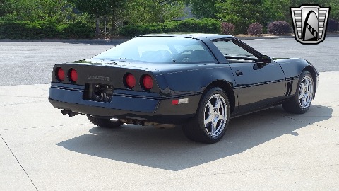 1985 Chevrolet Corvette image 19