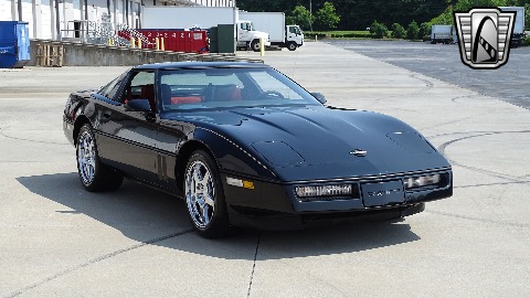 1985 Chevrolet Corvette image 25