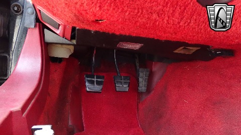 1985 Chevrolet Corvette image 76