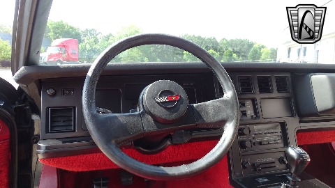 1985 Chevrolet Corvette image 77