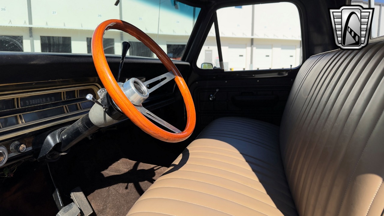 1970 Ford Ranger 16