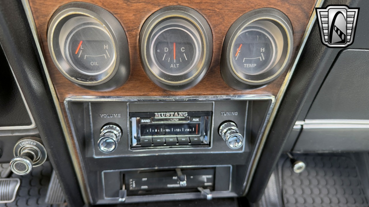 1972 Ford Mustang 16
