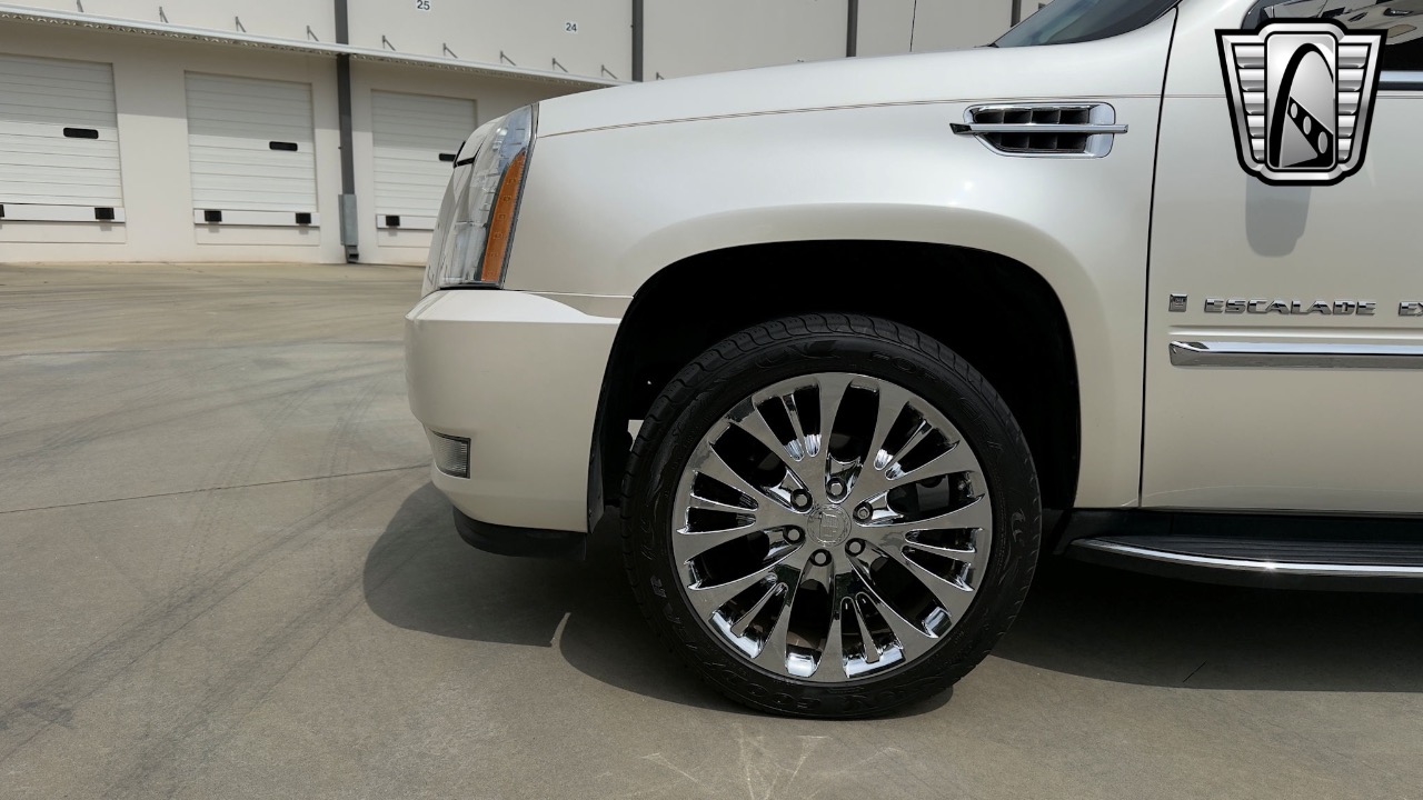 2009 Cadillac Escalade EXT. 54