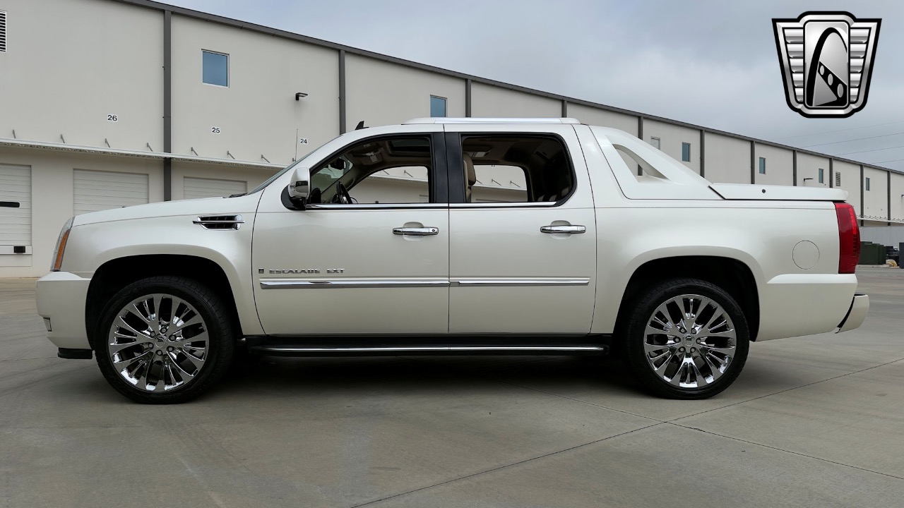 2009 Cadillac Escalade EXT. 37