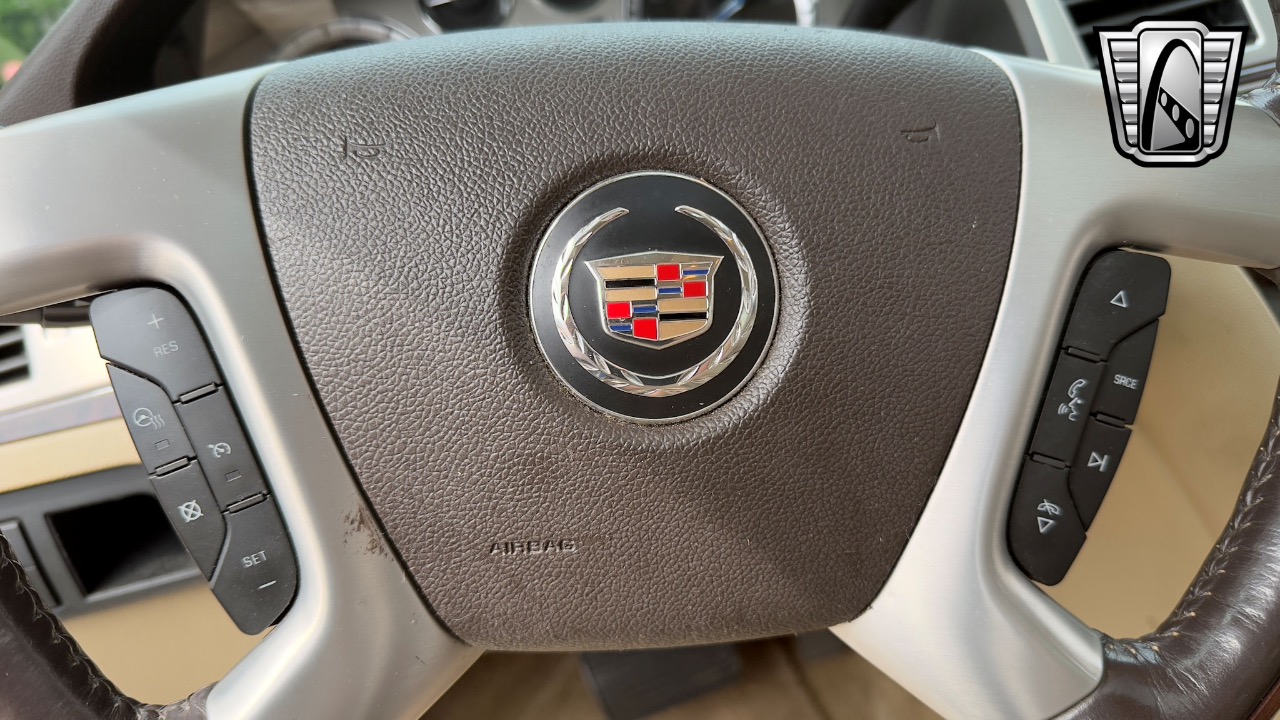 2009 Cadillac Escalade EXT. 28