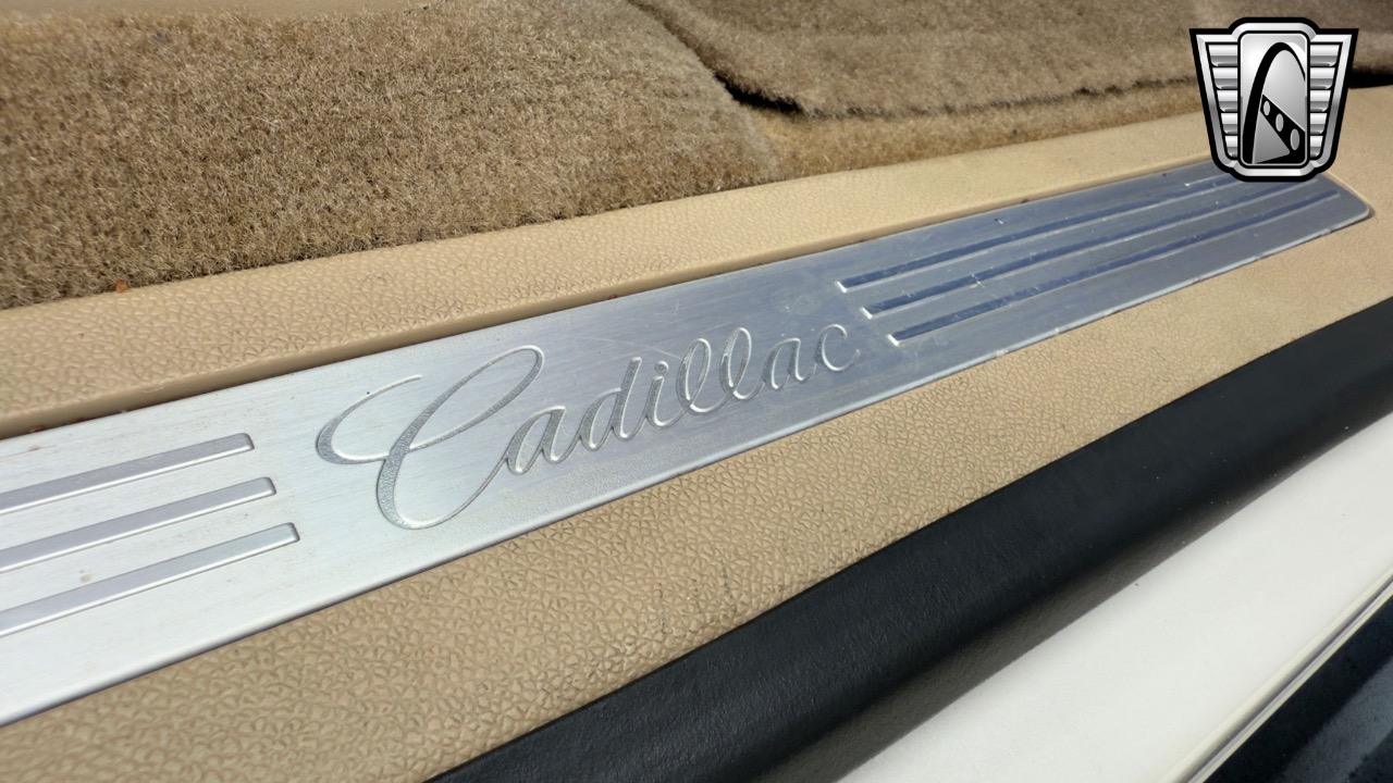 2009 Cadillac Escalade EXT. 31