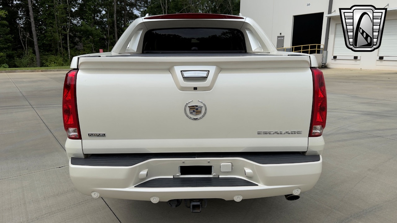 2009 Cadillac Escalade EXT. 43