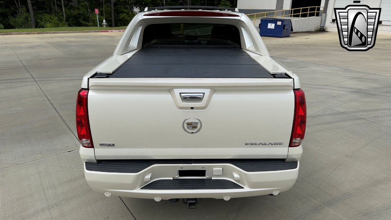 2009 Cadillac Escalade EXT. 44