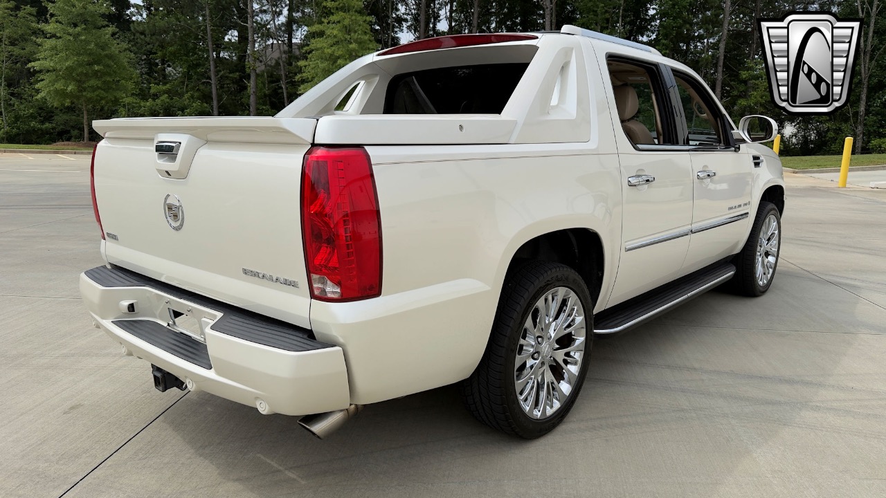 2009 Cadillac Escalade EXT. 4