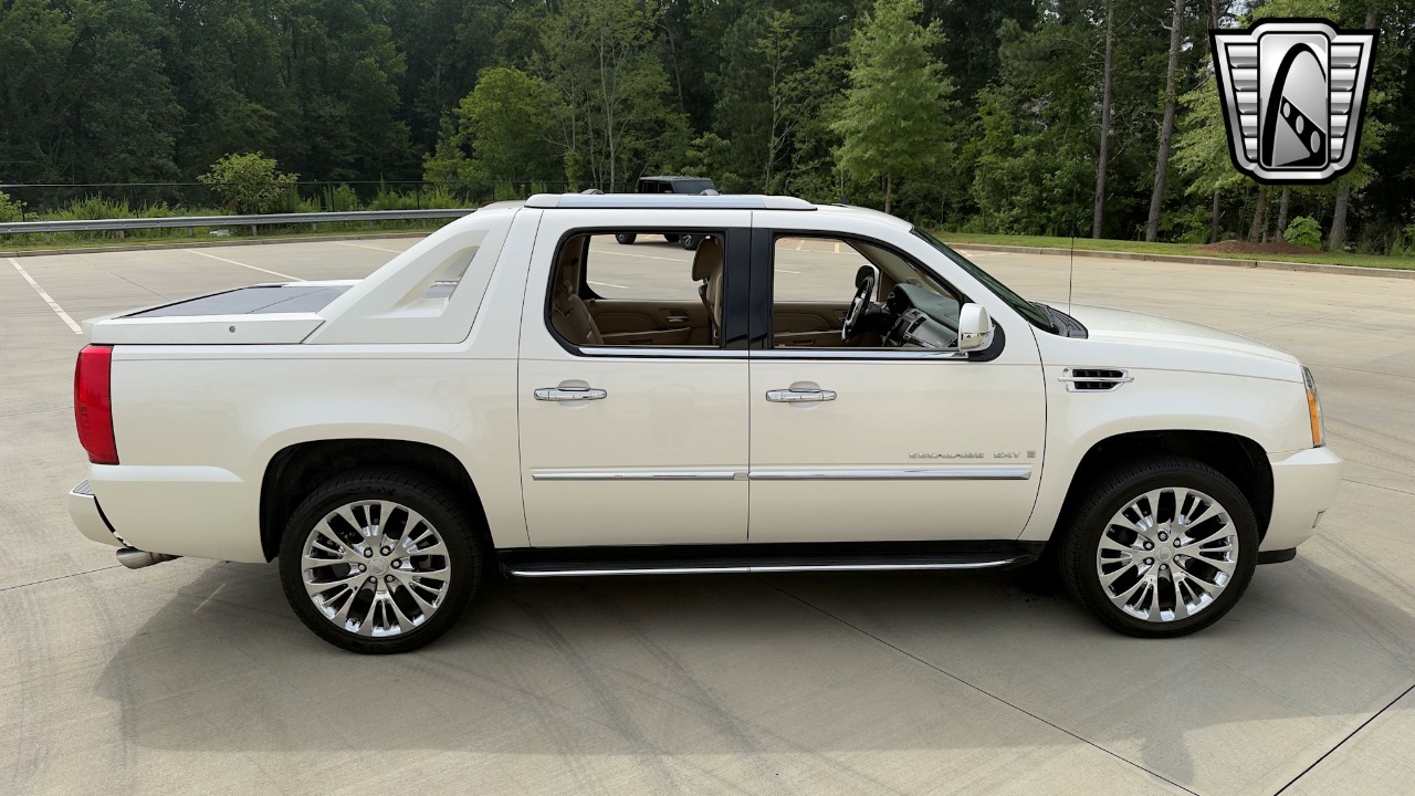 2009 Cadillac Escalade EXT. 48