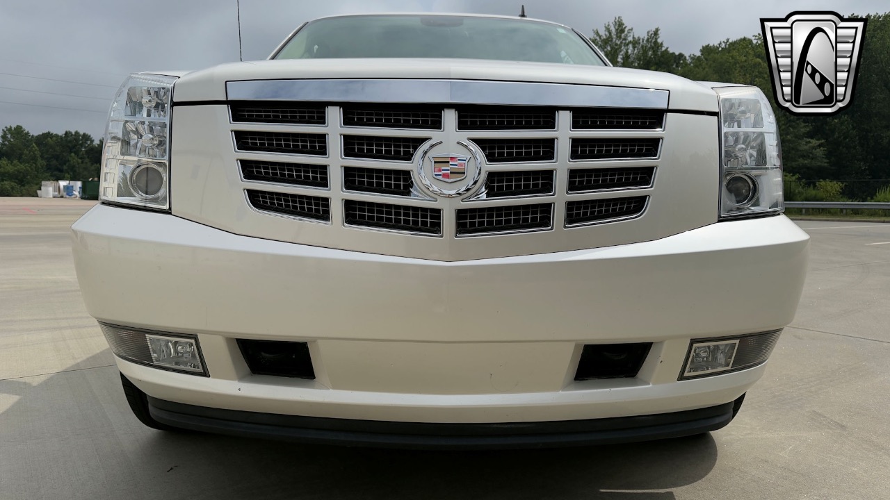 2009 Cadillac Escalade EXT. 51