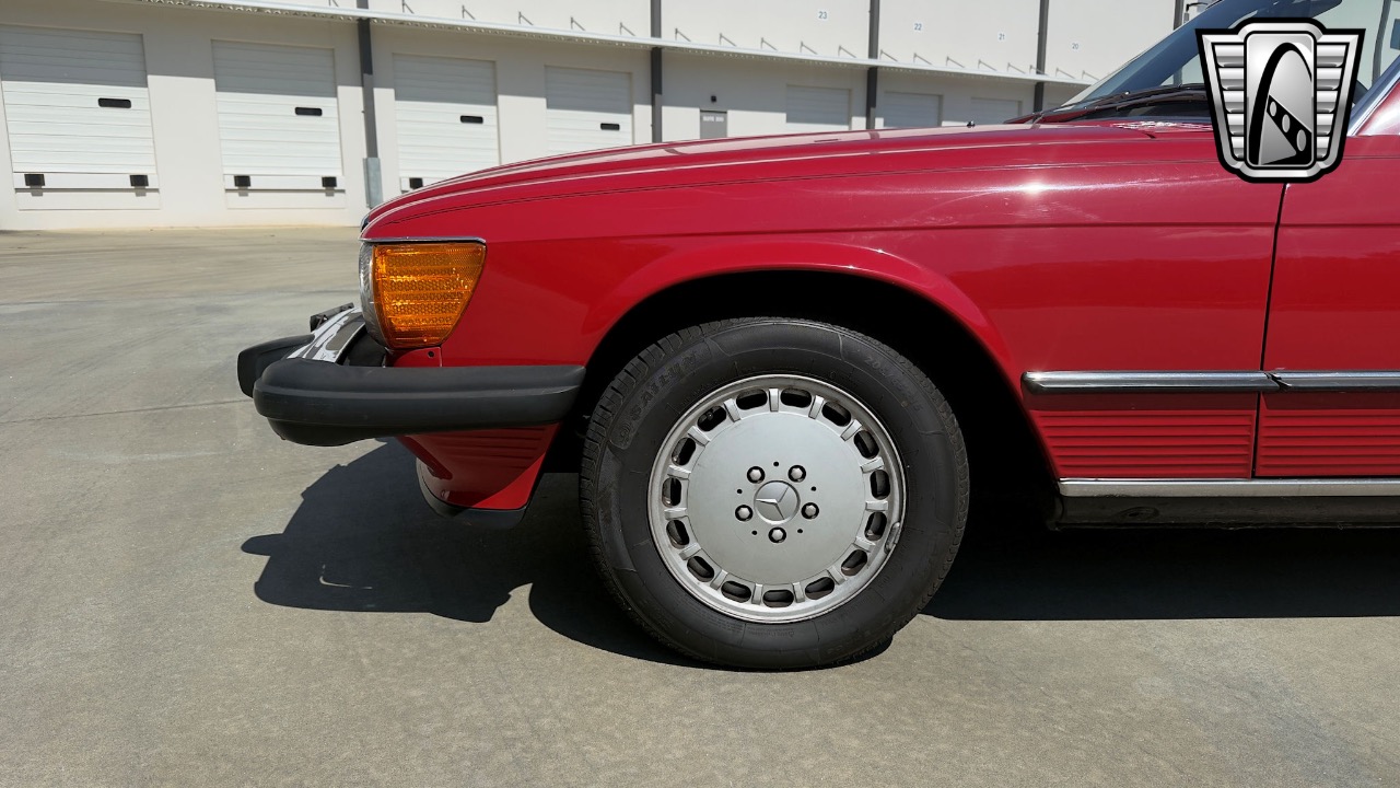 1987 Mercedes-Benz 560SL 55