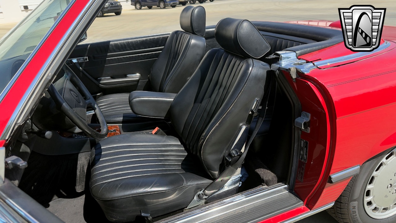 1987 Mercedes-Benz 560SL 14