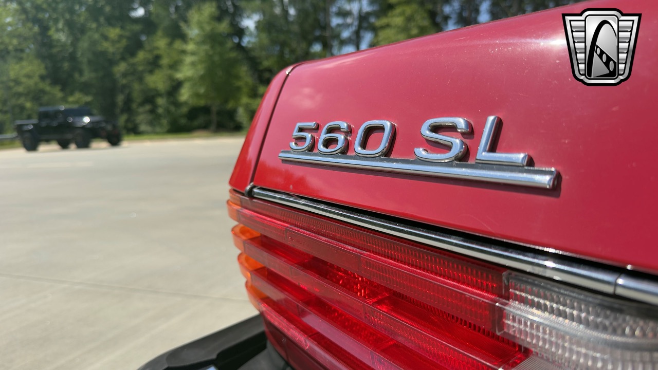1987 Mercedes-Benz 560SL 22