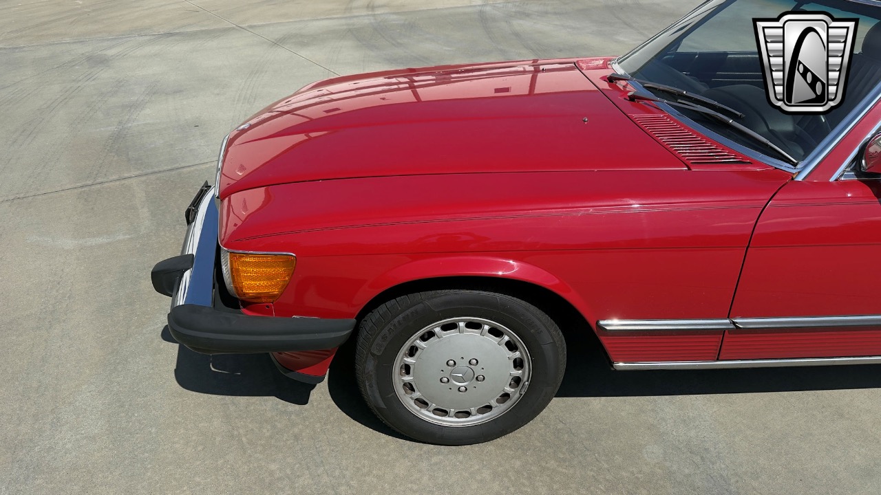 1987 Mercedes-Benz 560SL 57
