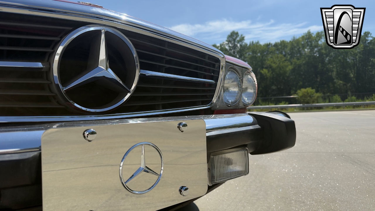 1987 Mercedes-Benz 560SL 24