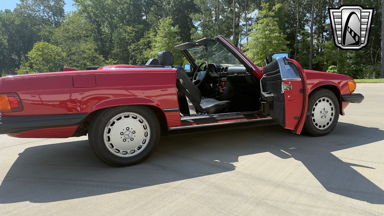 1987 Mercedes-Benz 560SL 17