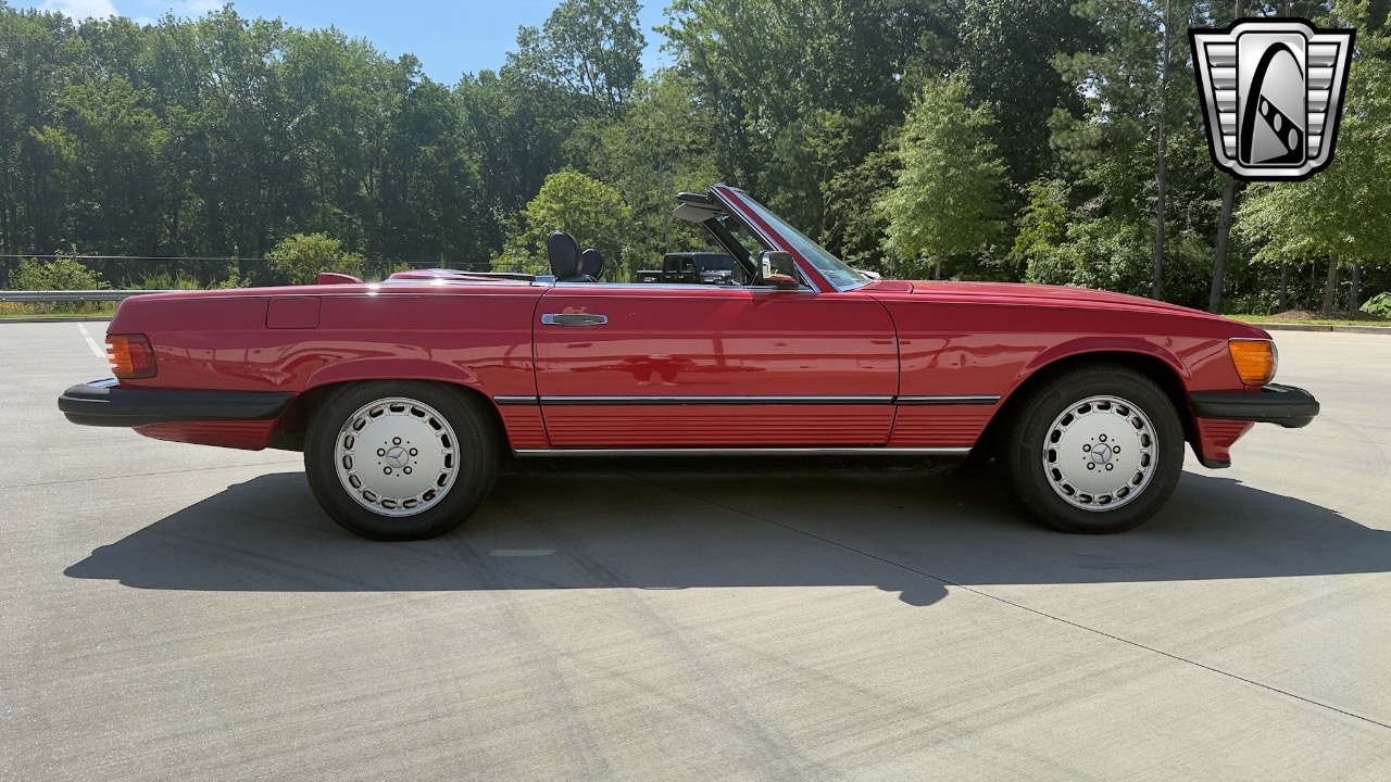 1987 Mercedes-Benz 560SL 3