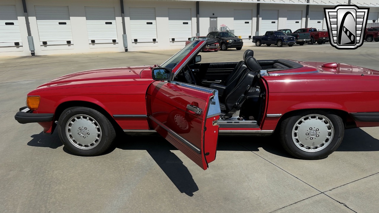 1987 Mercedes-Benz 560SL 97