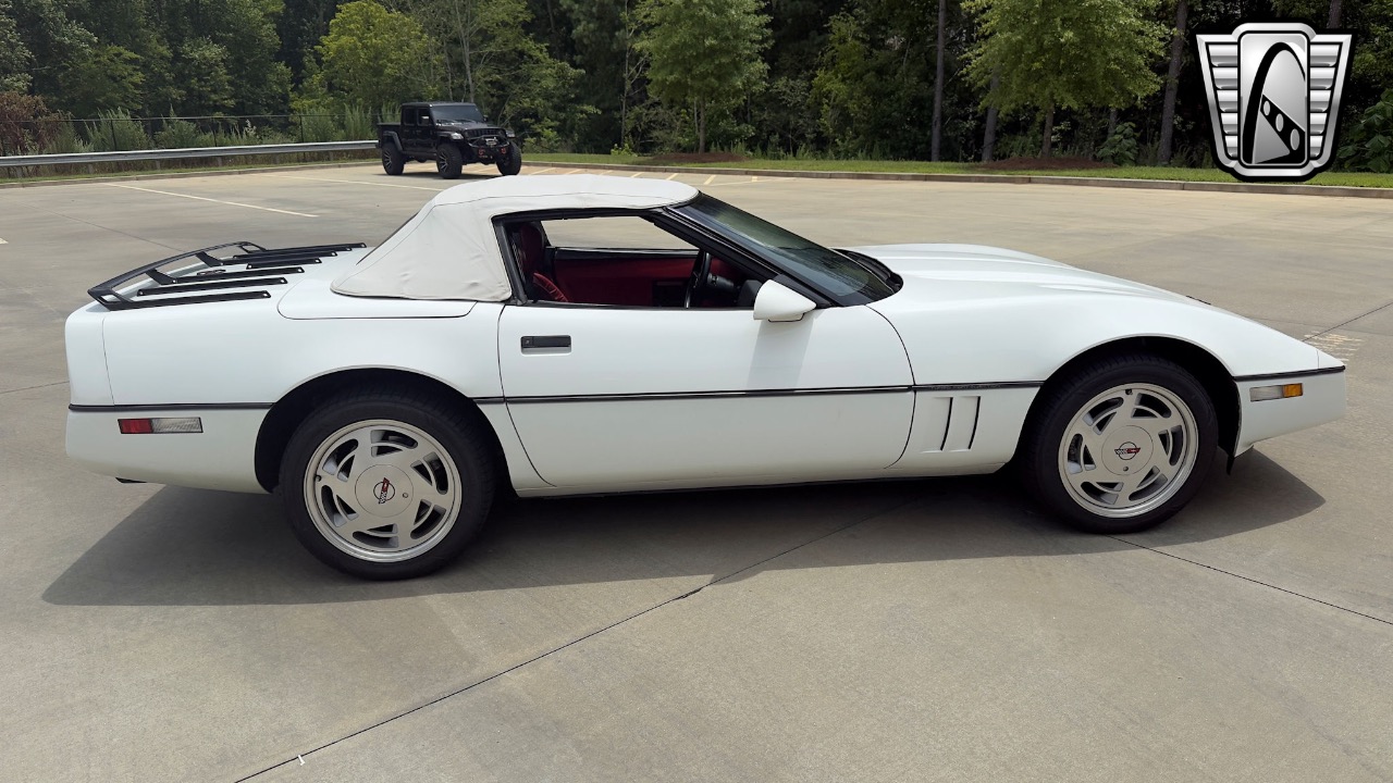 1989 Chevrolet Corvette 24