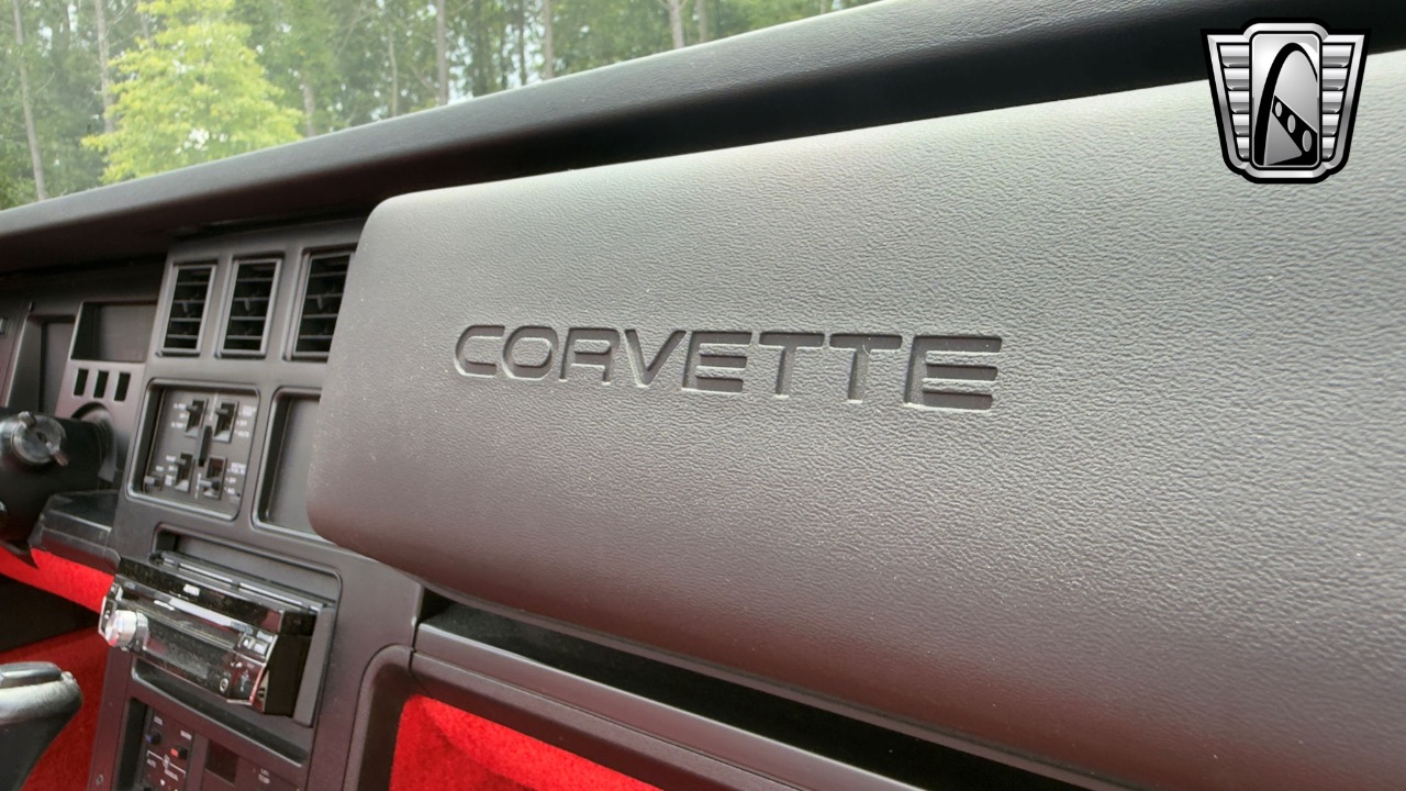 1989 Chevrolet Corvette 18