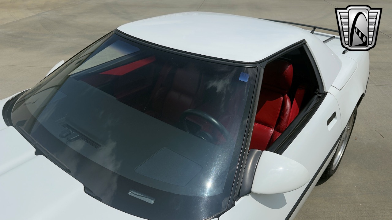 1989 Chevrolet Corvette 30