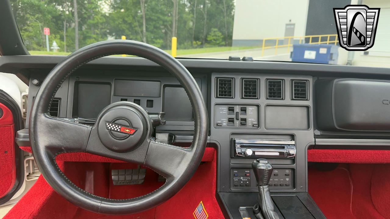 1989 Chevrolet Corvette 13