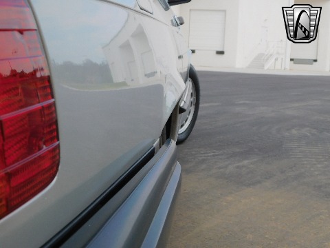 1987 Mercedes-Benz 560SL image 55