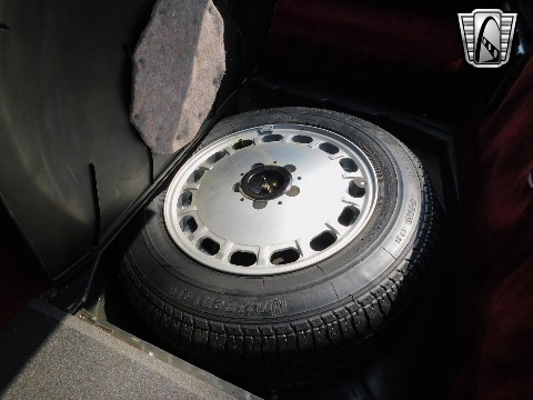 1987 Mercedes-Benz 560SL image 116