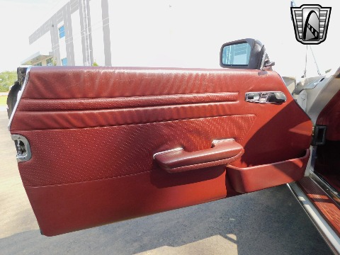 1987 Mercedes-Benz 560SL image 92