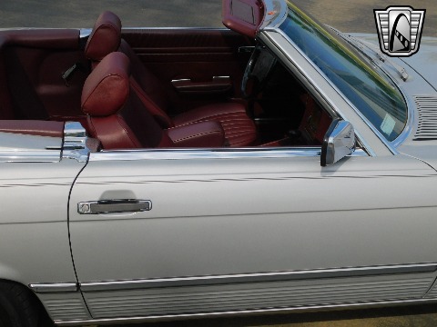 1987 Mercedes-Benz 560SL image 42