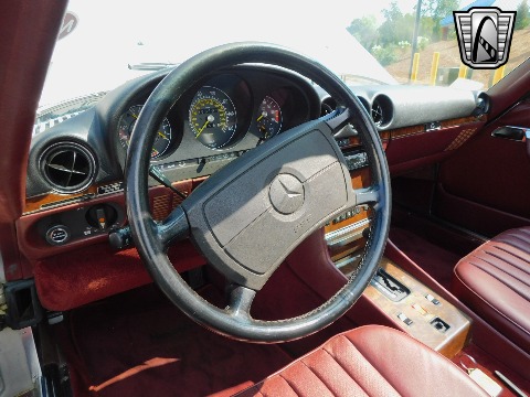 1987 Mercedes-Benz 560SL image 95