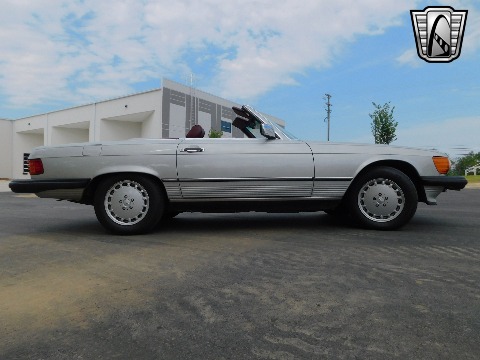 1987 Mercedes-Benz 560SL image 20