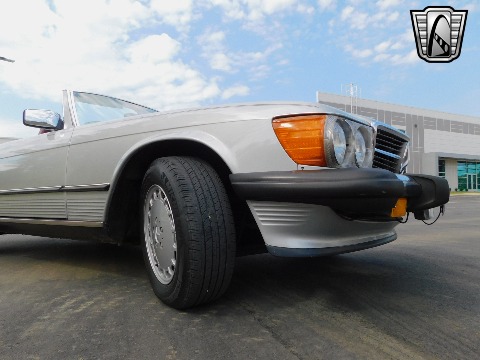 1987 Mercedes-Benz 560SL image 47