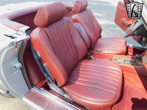 1987 Mercedes-Benz 560SL image 101