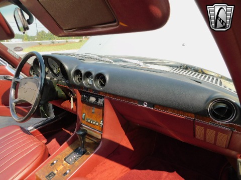 1987 Mercedes-Benz 560SL image 102