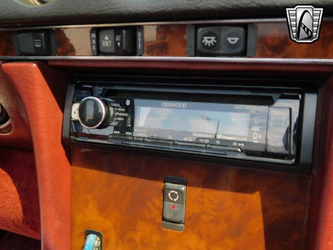 1987 Mercedes-Benz 560SL image 106