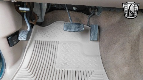 1996 Ford Bronco image 55