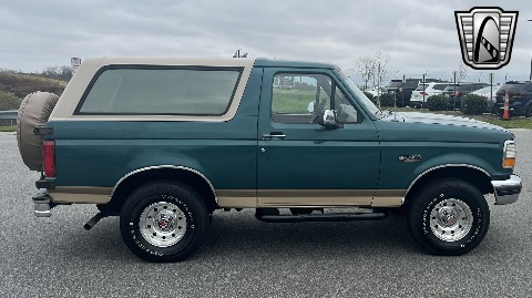 1996 Ford Bronco image 7