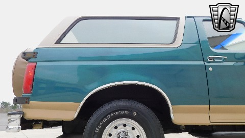 1996 Ford Bronco image 34