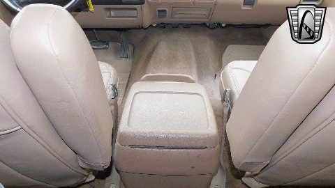 1996 Ford Bronco image 64