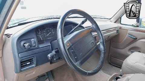 1996 Ford Bronco image 13