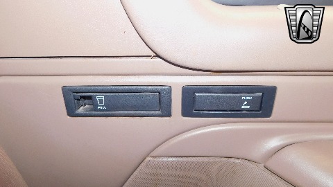 1996 Ford Bronco image 74