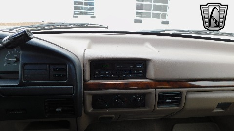 1996 Ford Bronco image 51